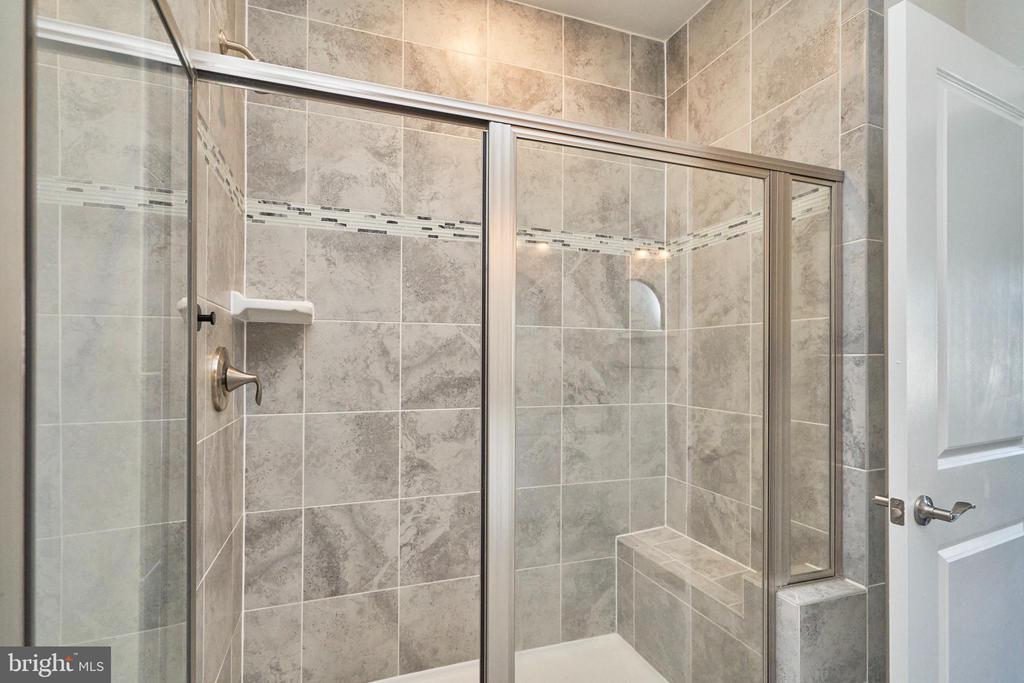 45116 KINCORA