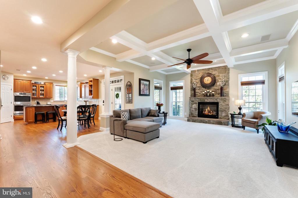 22083 VANTAGE POINTE PLACE