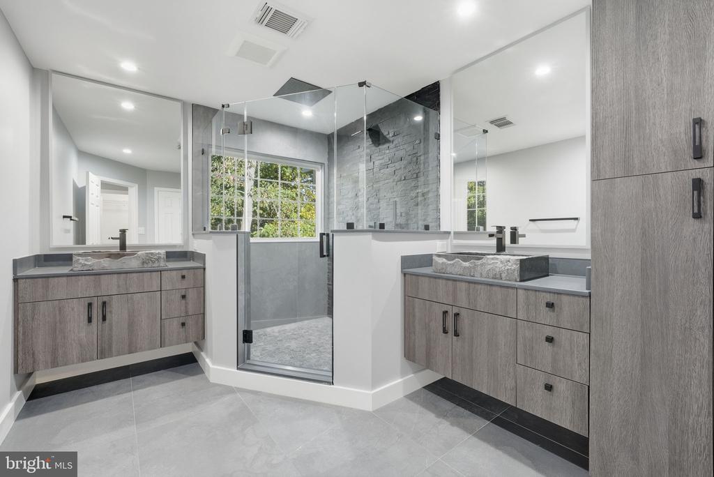 20711 WATERFALL BRANCH TERRACE
