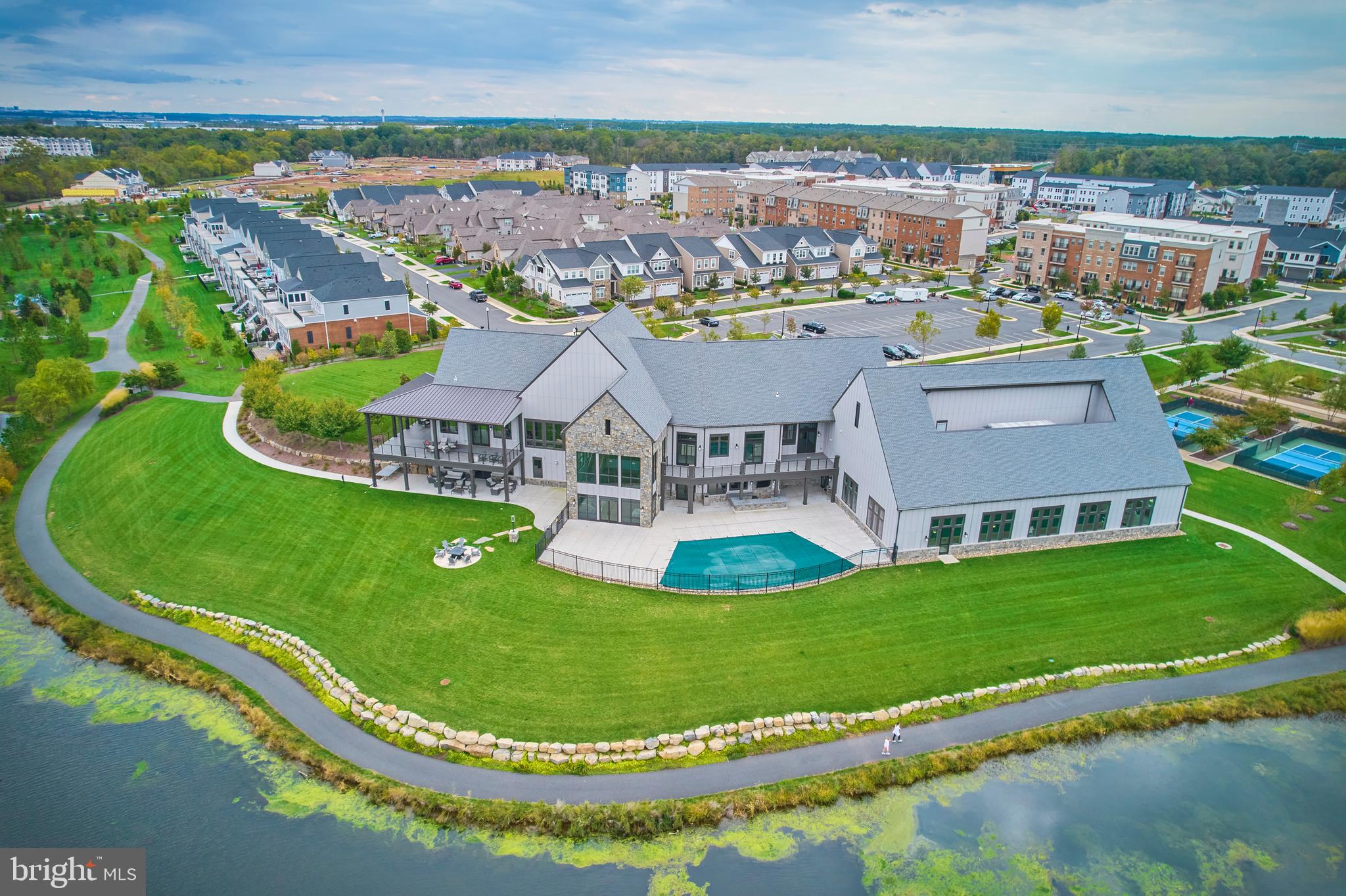 43044 GREELEY SQUARE