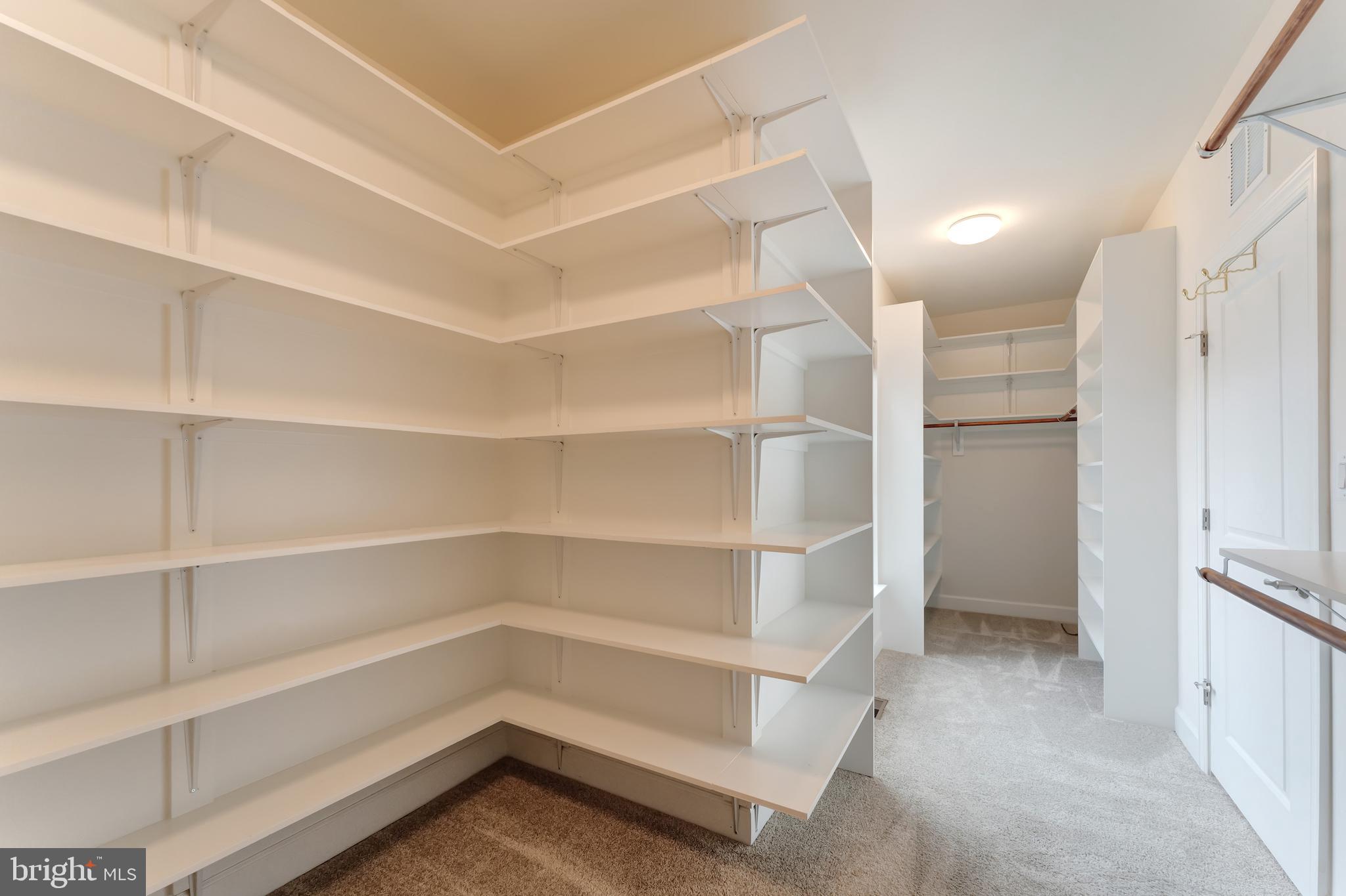 43044 GREELEY SQUARE