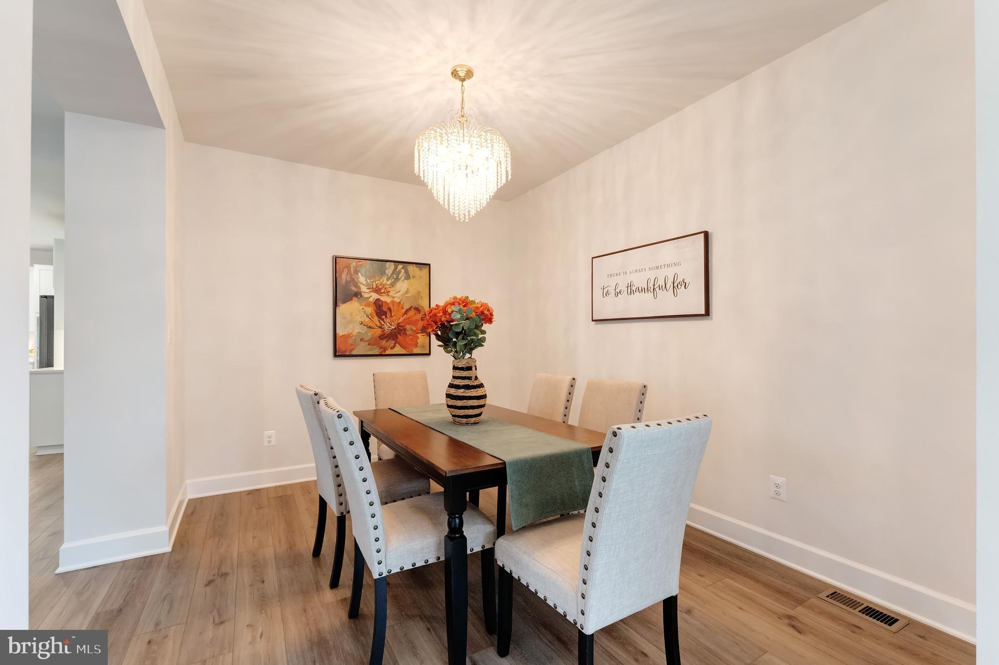 43044 GREELEY SQUARE