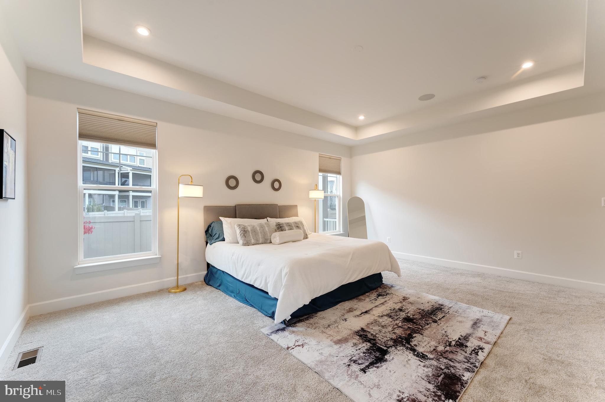 43044 GREELEY SQUARE