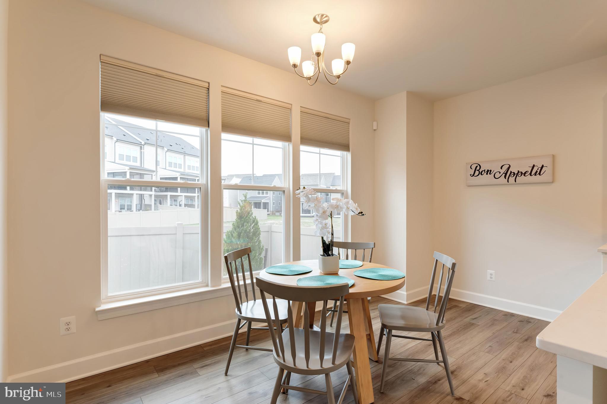 43044 GREELEY SQUARE