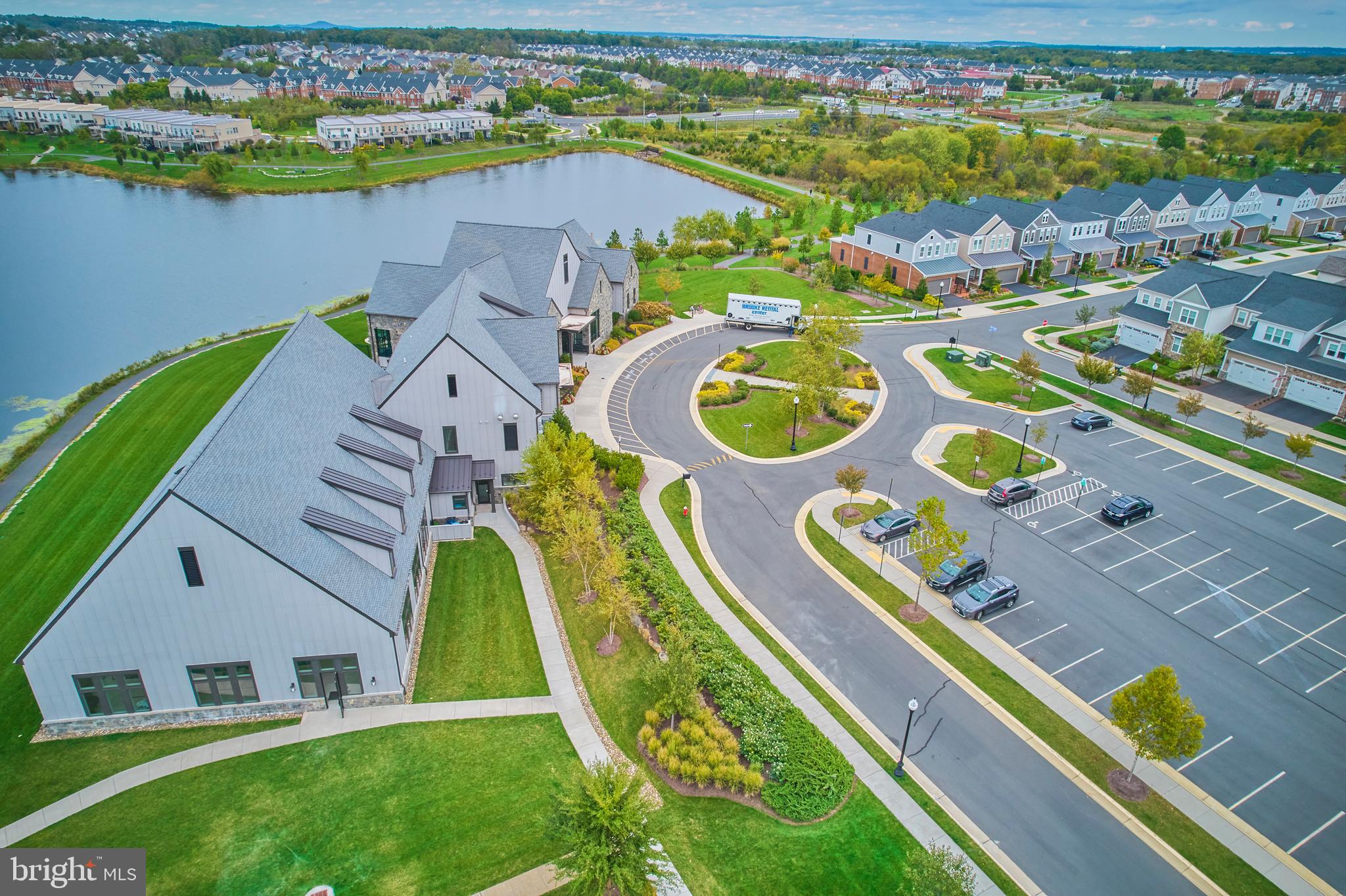 43044 GREELEY SQUARE