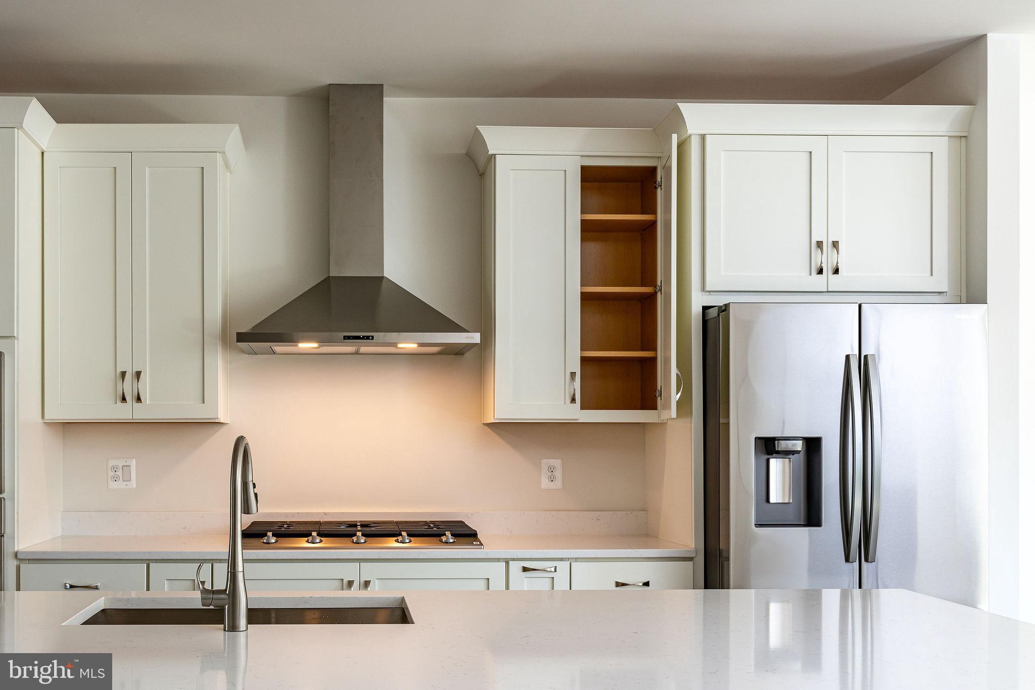 43016 DEBONAIR TERRACE