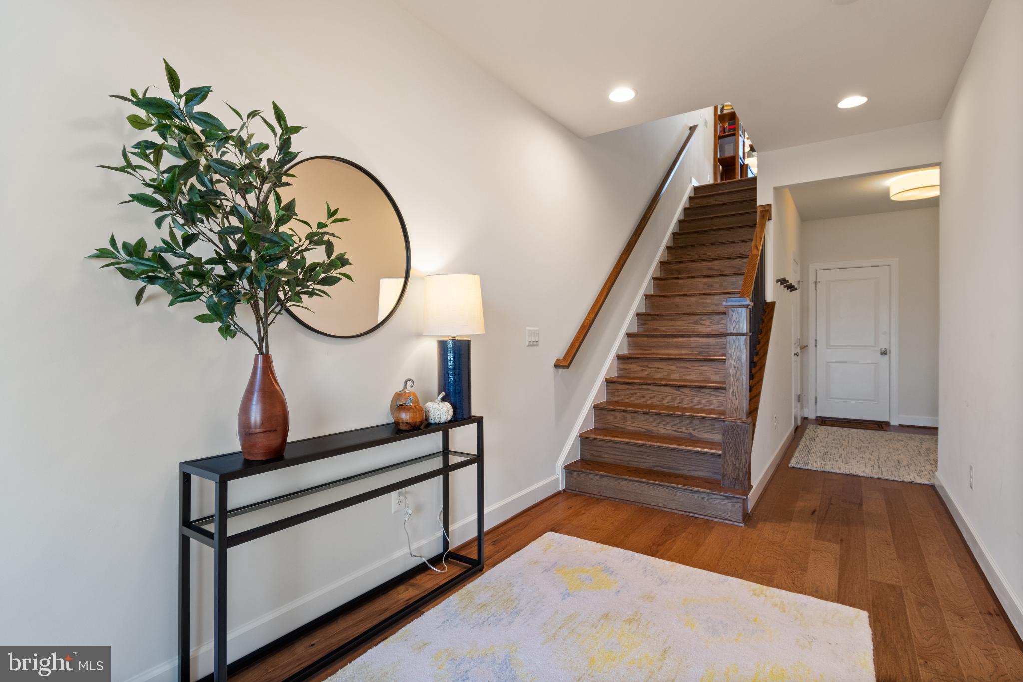 20287 SAVIN HILL DRIVE