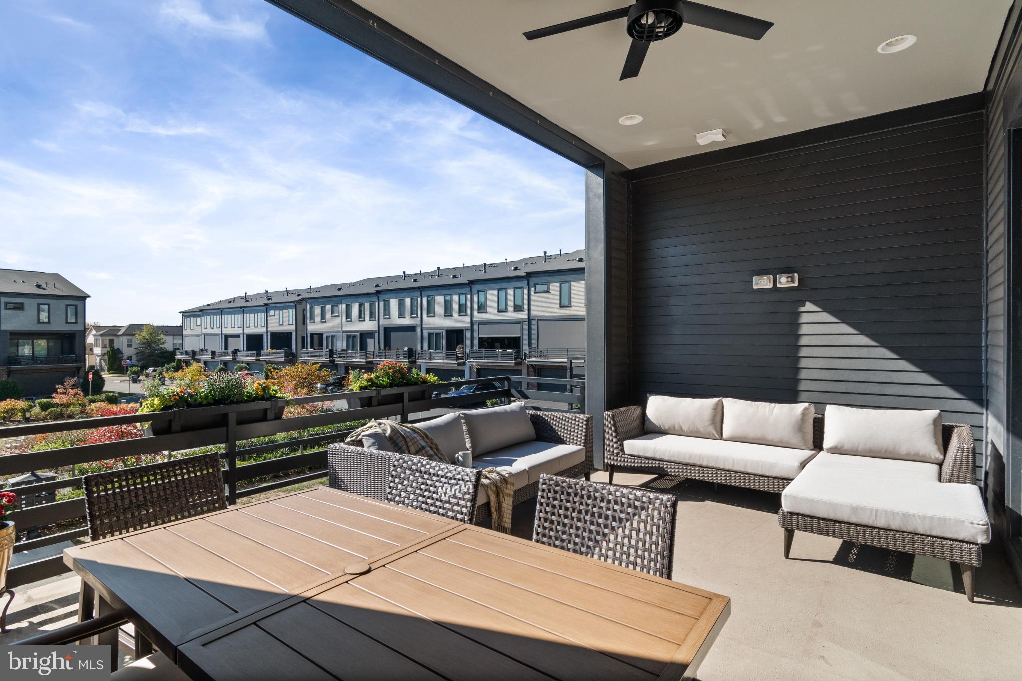 20287 SAVIN HILL DRIVE