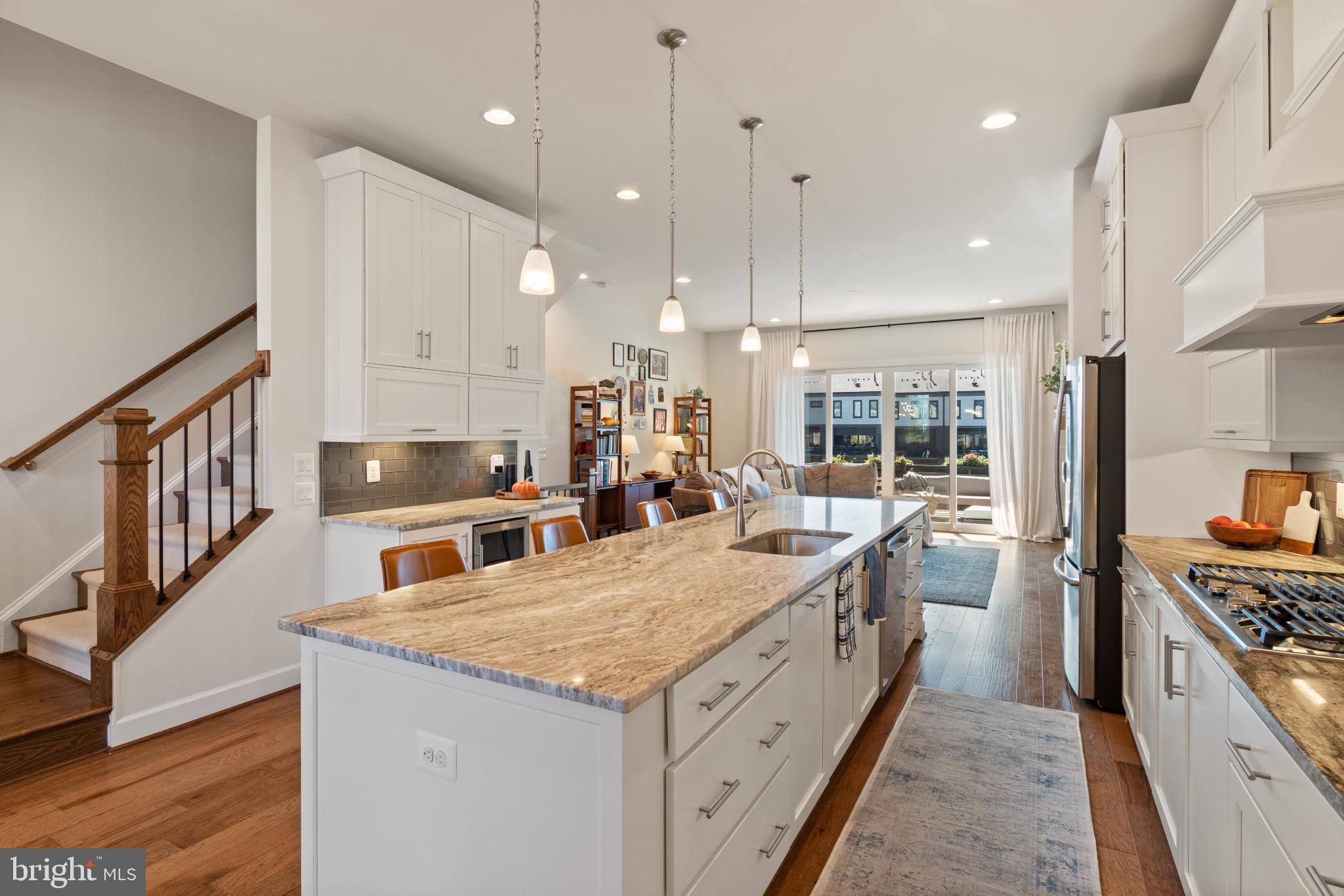 20287 SAVIN HILL DRIVE