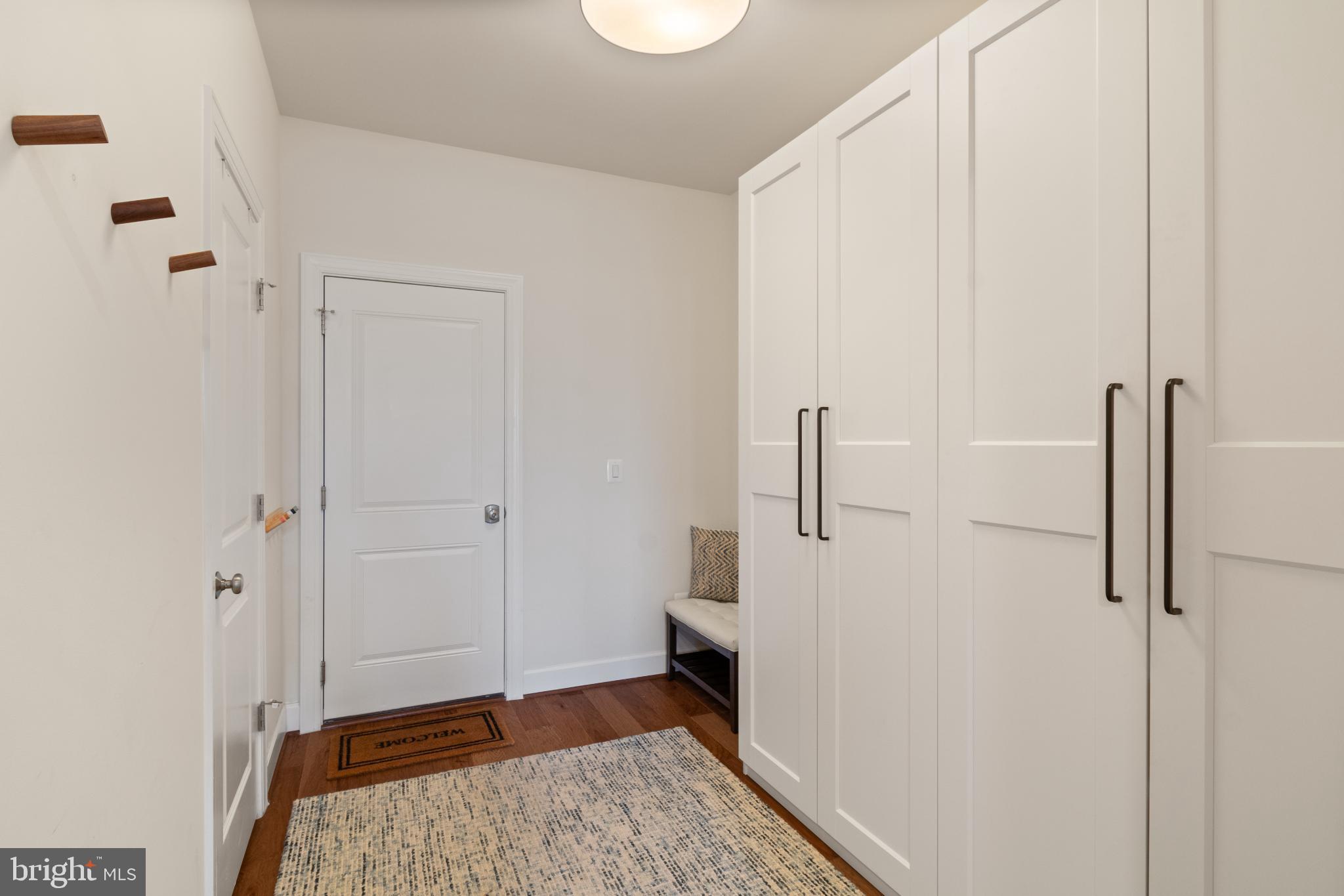 20287 SAVIN HILL DRIVE