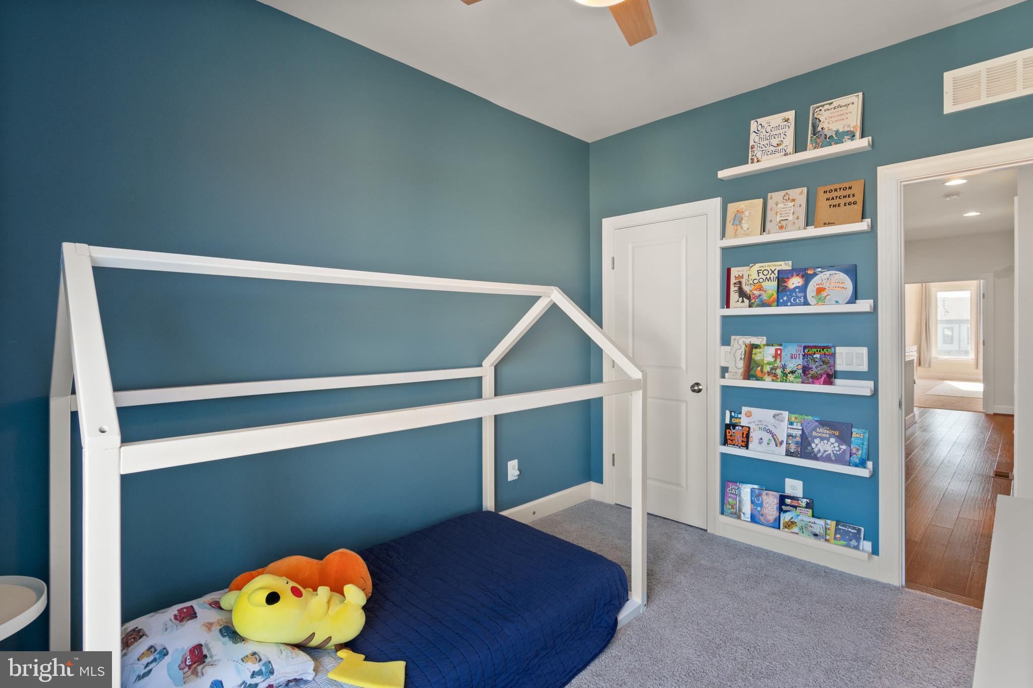 20287 SAVIN HILL DRIVE