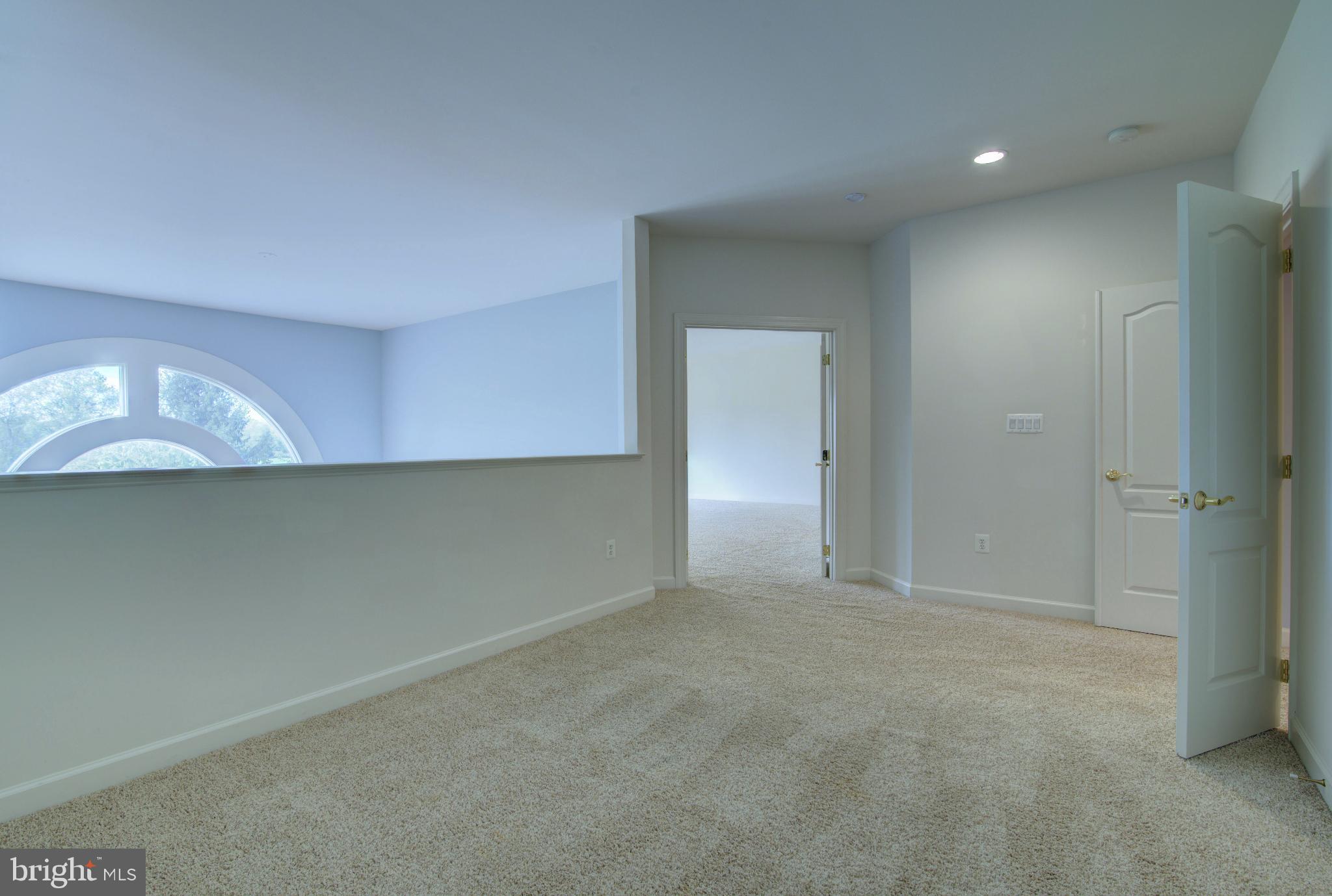 18383 EAGLE POINT SQUARE