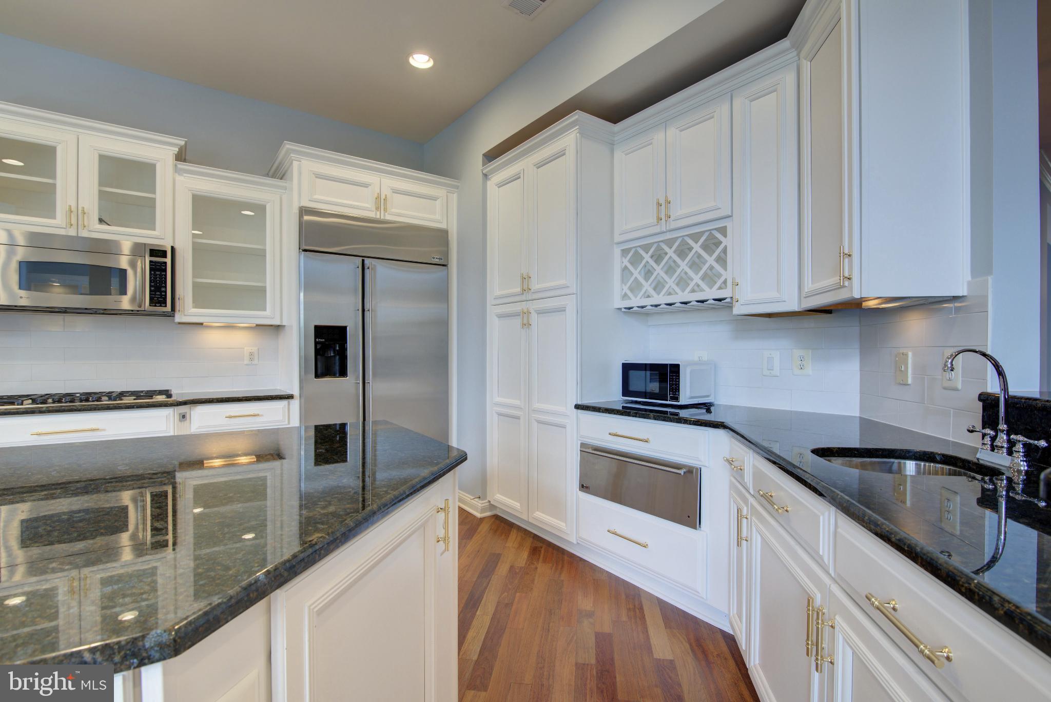18383 EAGLE POINT SQUARE