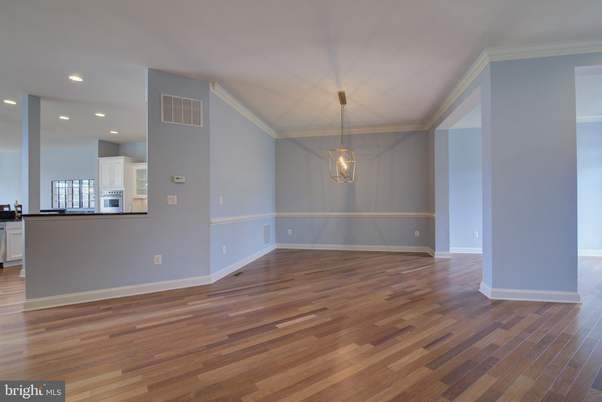 18383 EAGLE POINT SQUARE