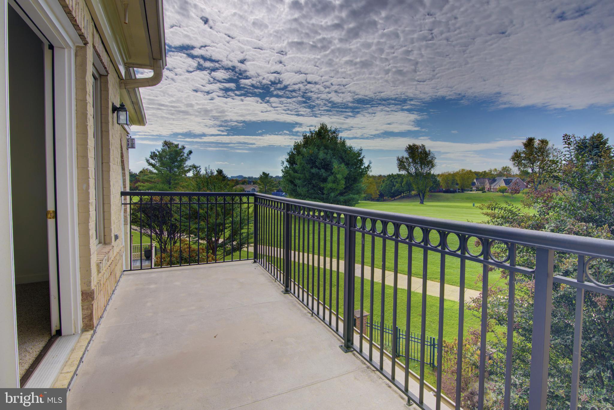 18383 EAGLE POINT SQUARE