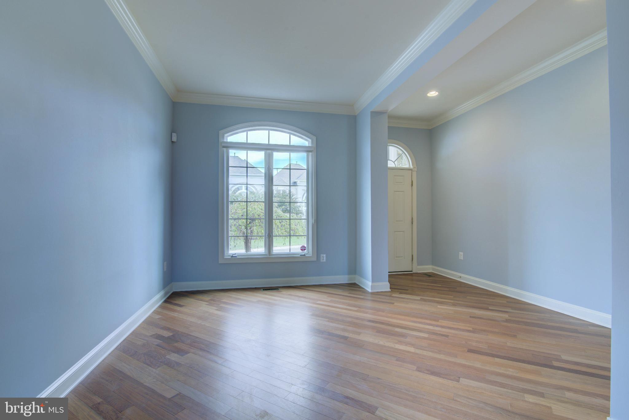 18383 EAGLE POINT SQUARE