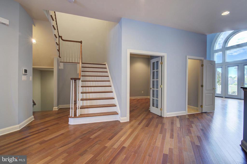 18383 EAGLE POINT SQUARE