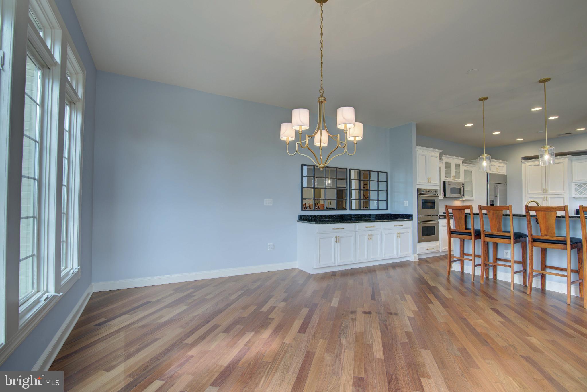 18383 EAGLE POINT SQUARE