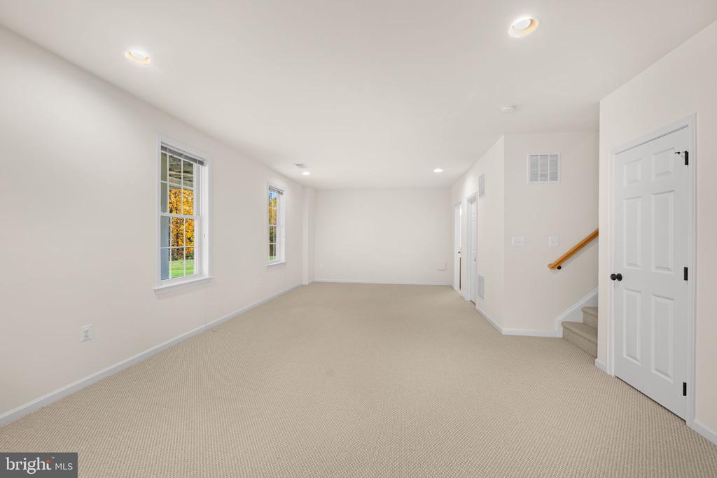 23158 GLENORCHY COURT