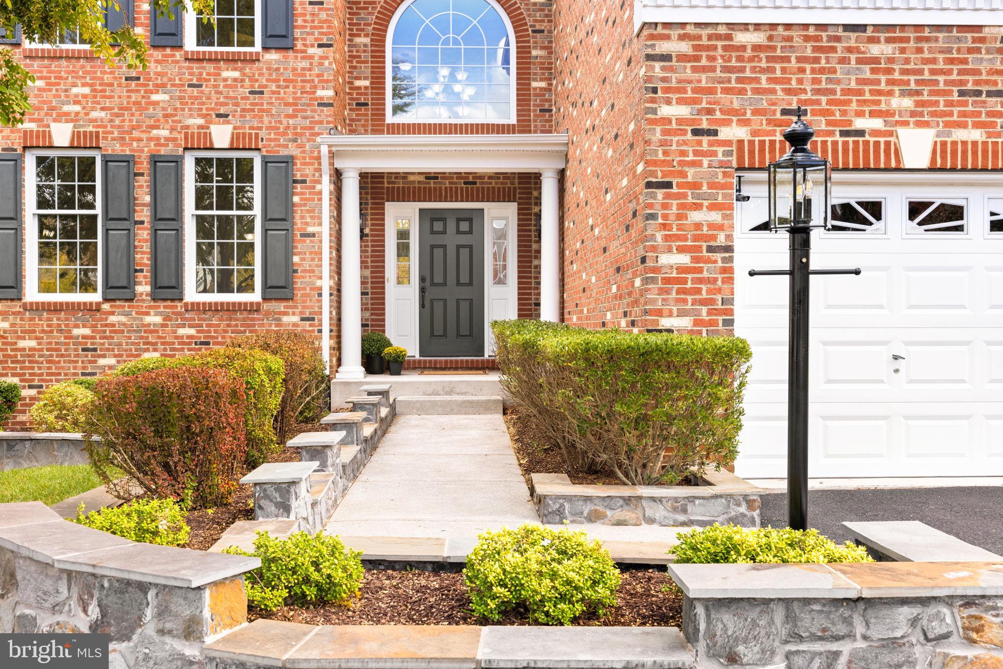 23158 GLENORCHY COURT