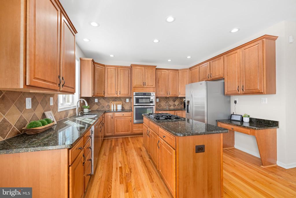 23158 GLENORCHY COURT