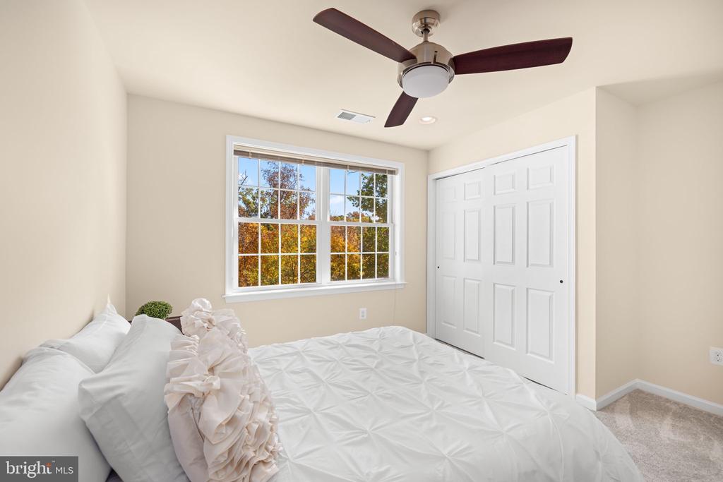 23158 GLENORCHY COURT