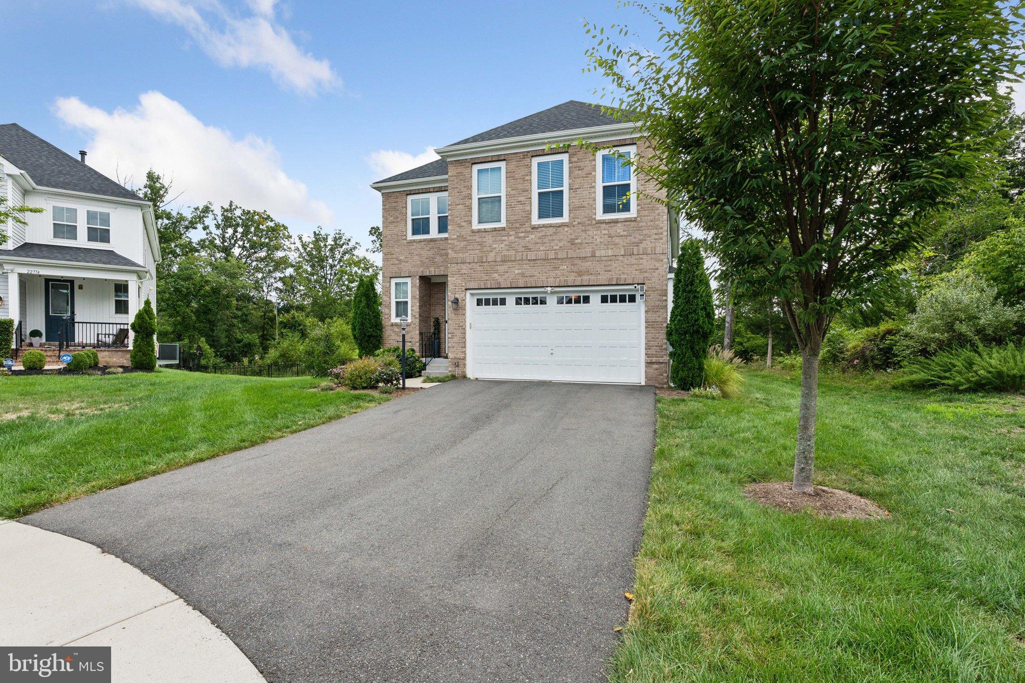 22778 TRAILING ROSE COURT