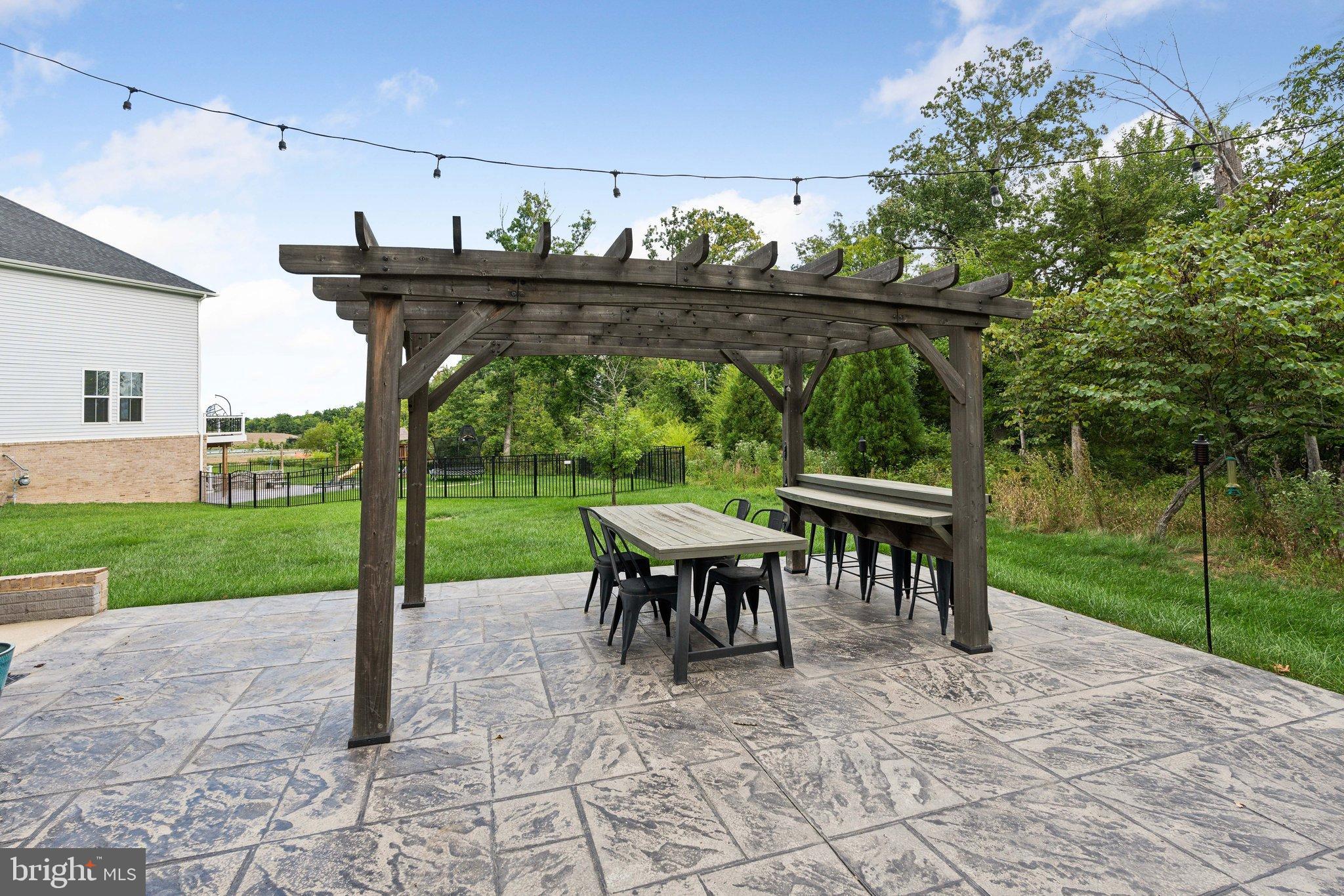 22778 TRAILING ROSE COURT