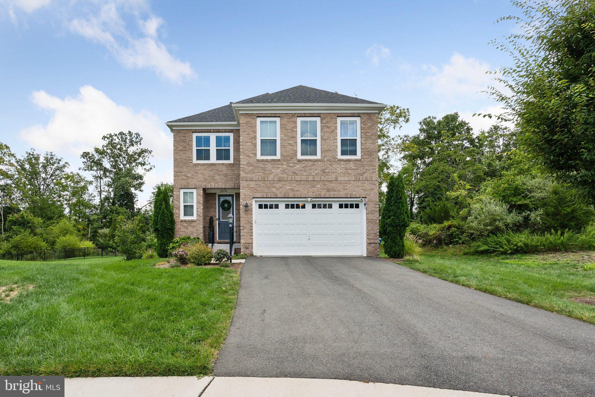 22778 TRAILING ROSE COURT