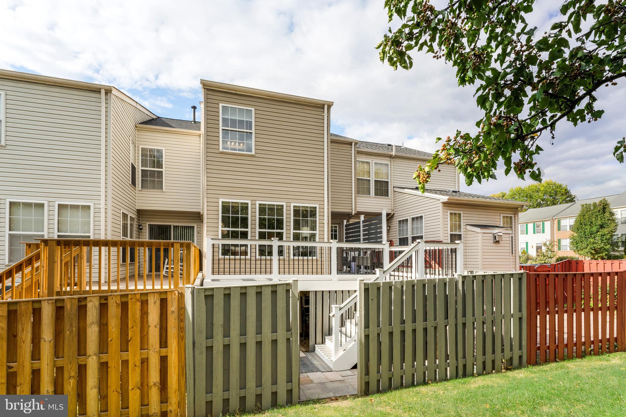 23032 POTOMAC HILL SQUARE