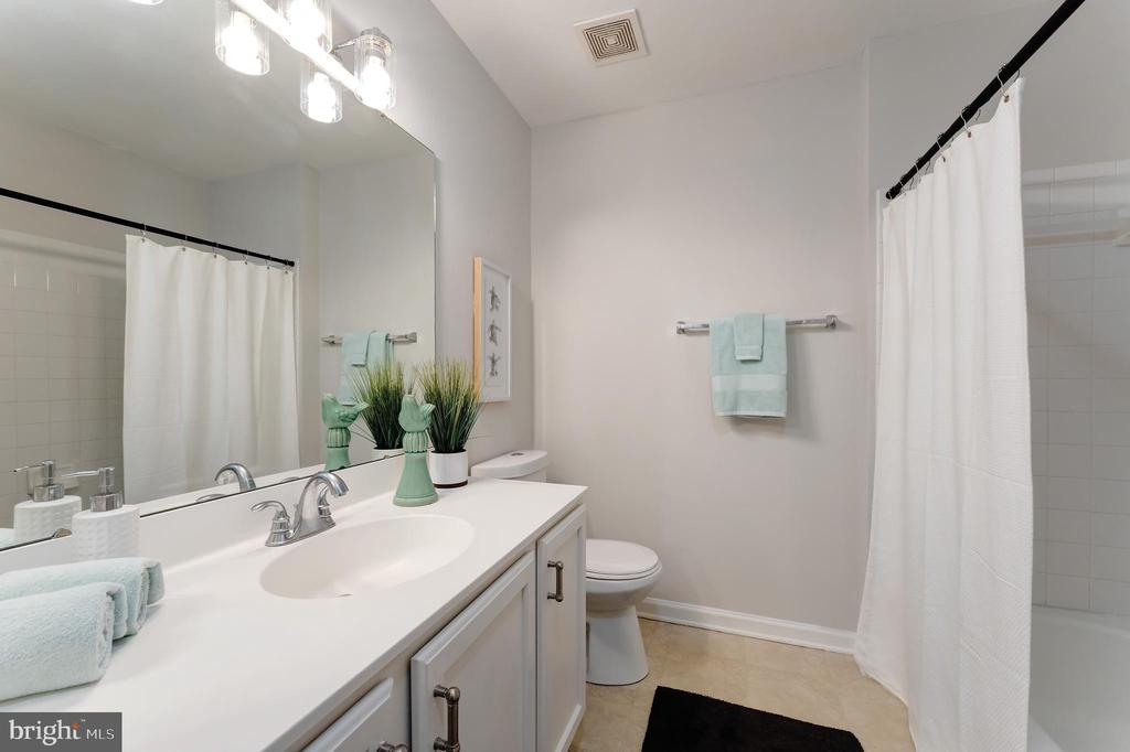23032 POTOMAC HILL SQUARE