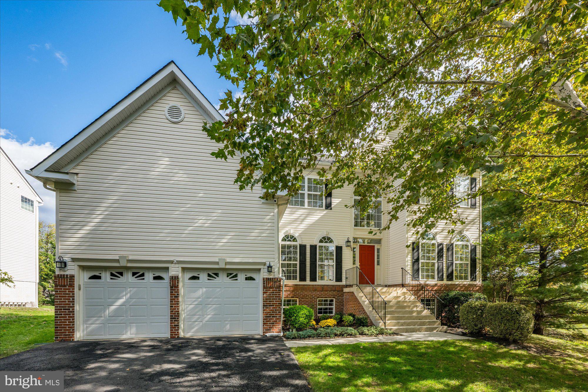 724 GODFREY COURT SE