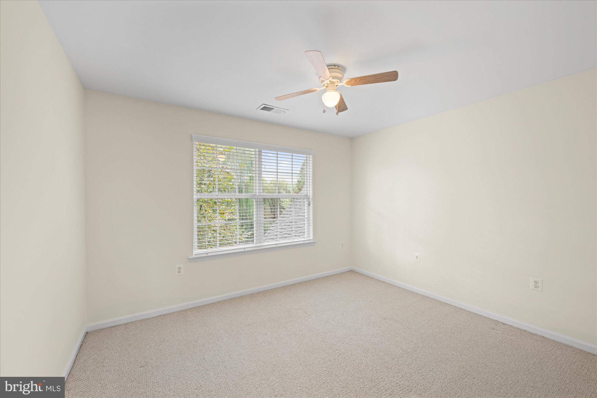 724 GODFREY COURT SE