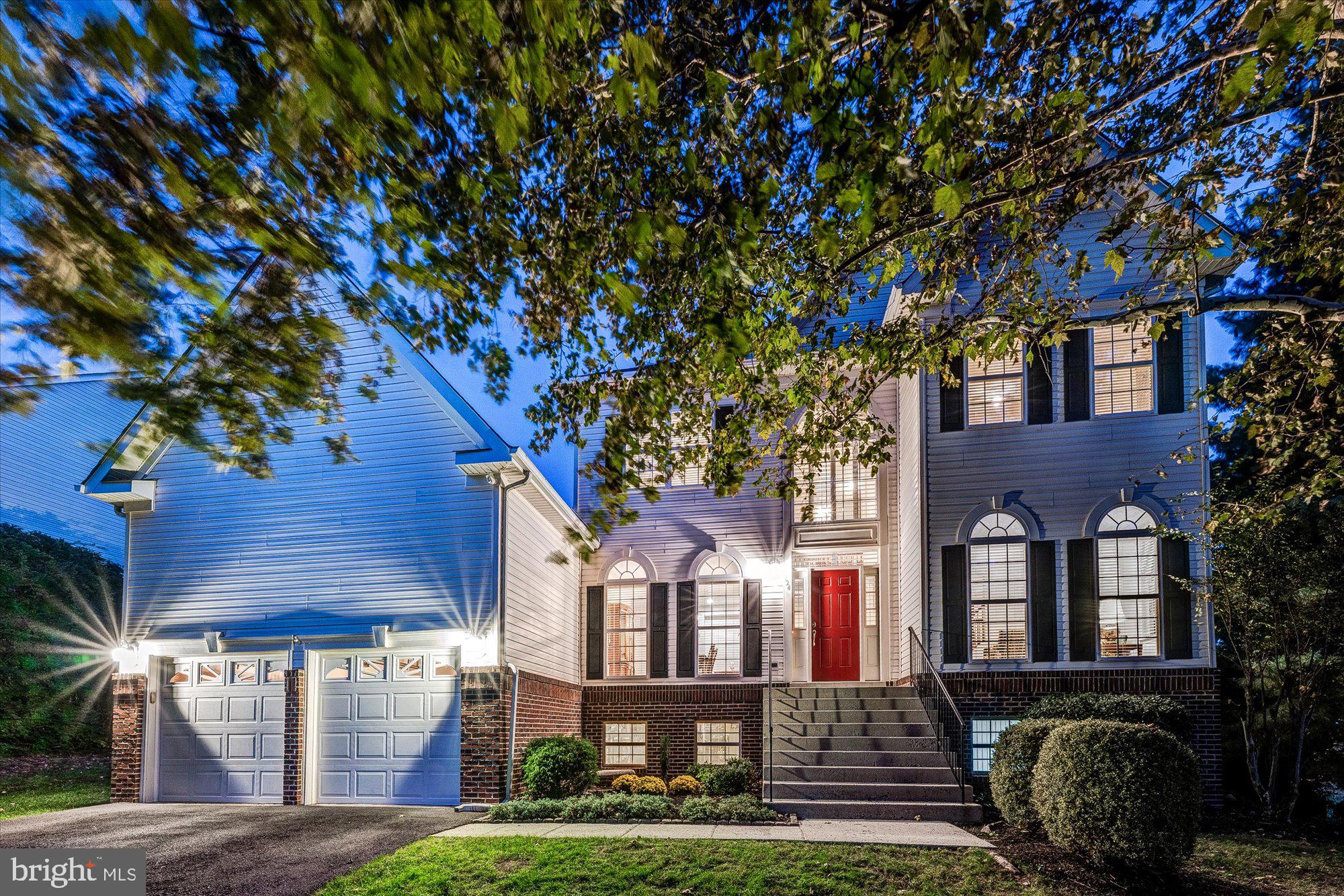 724 GODFREY COURT SE