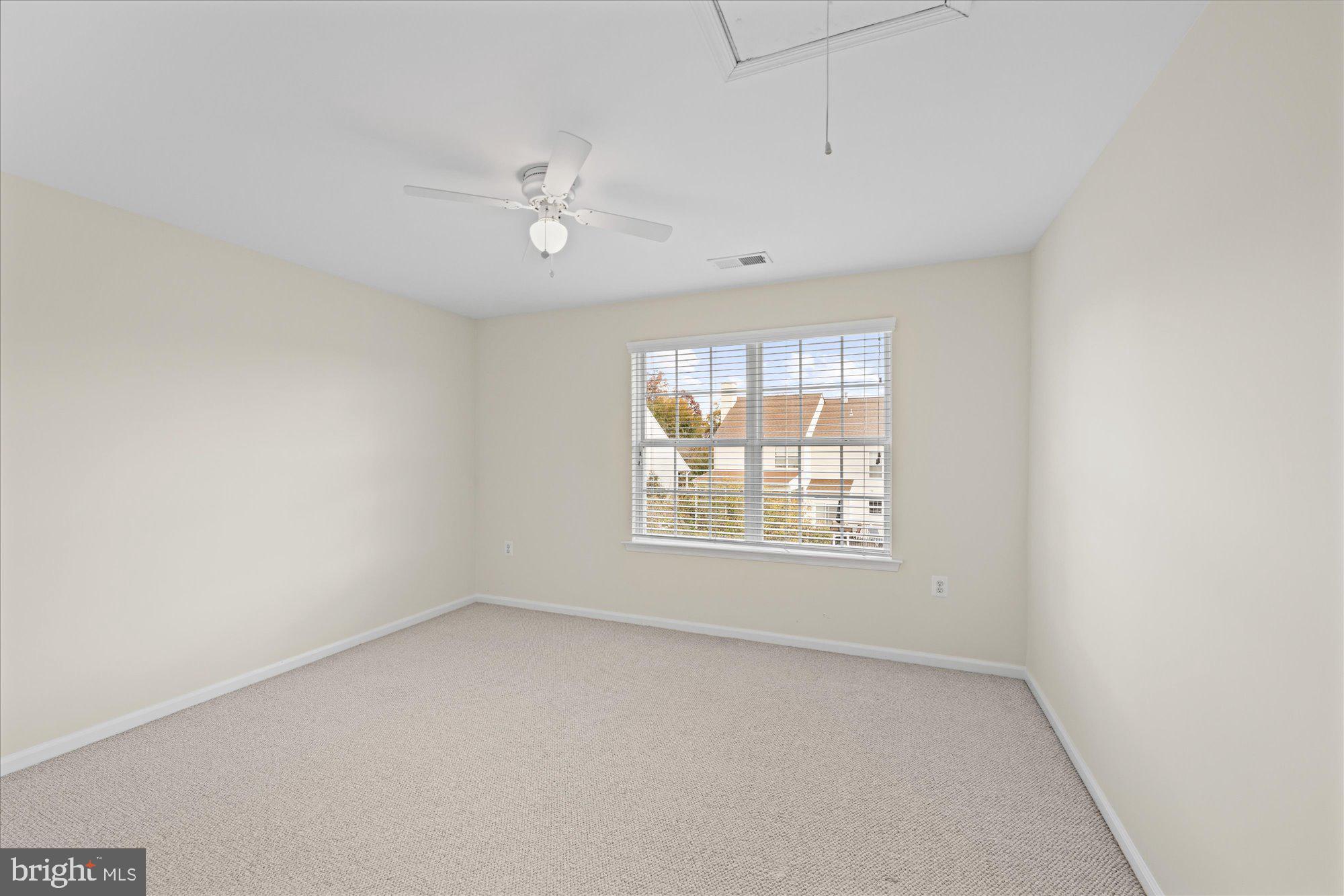 724 GODFREY COURT SE