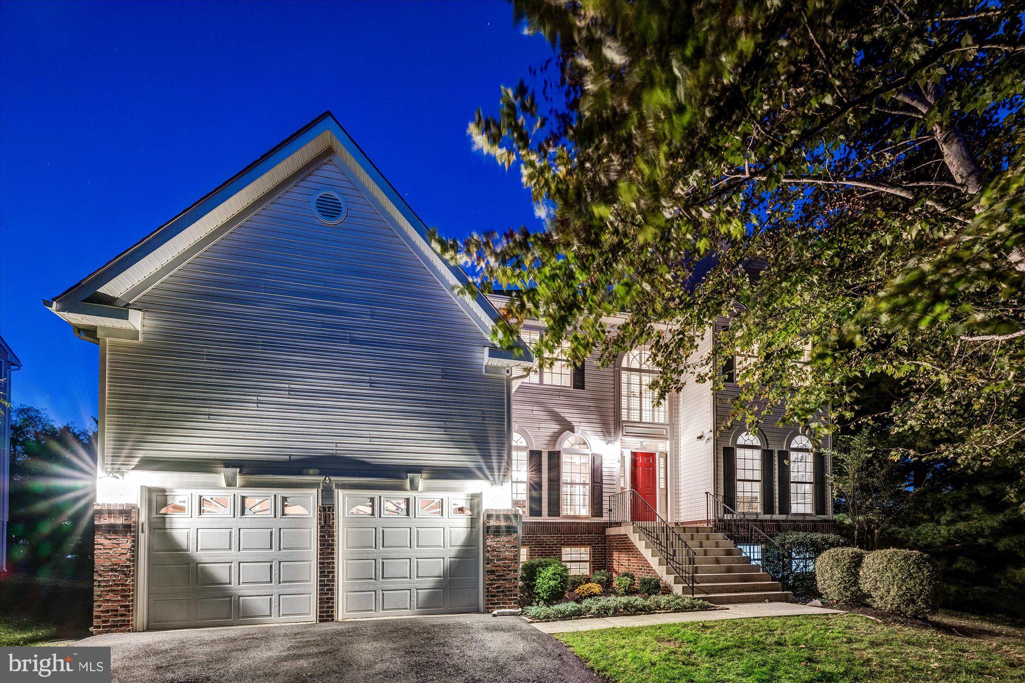 724 GODFREY COURT SE