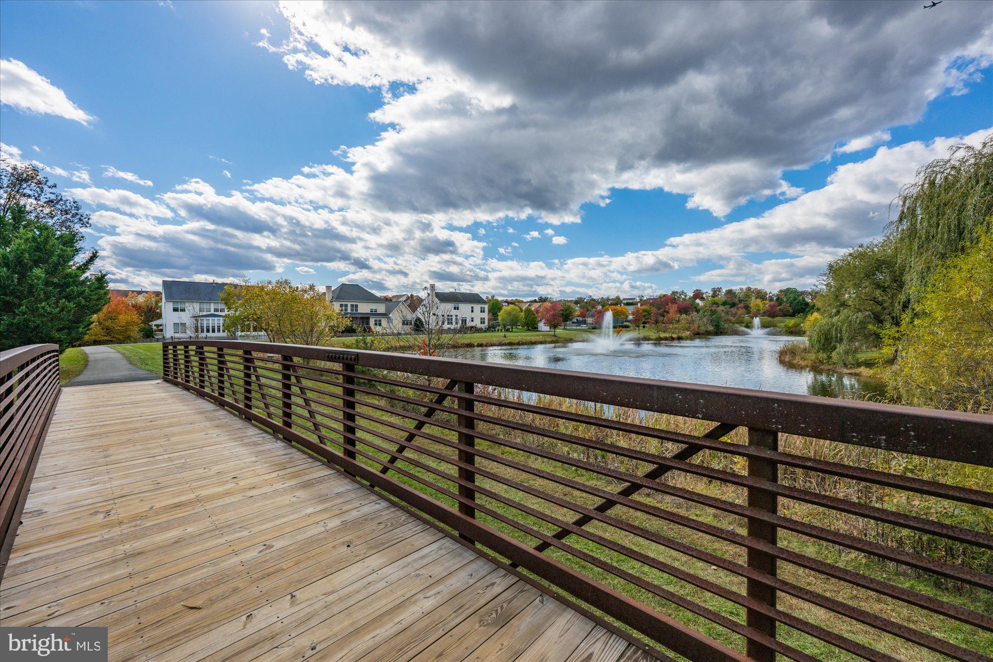 724 GODFREY COURT SE