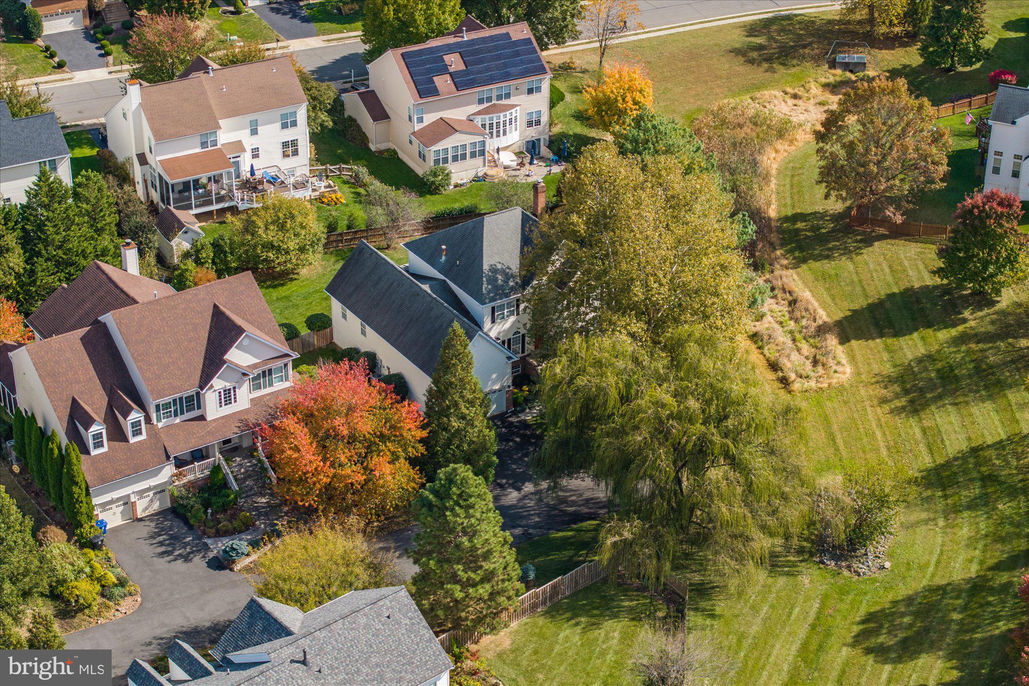 724 GODFREY COURT SE