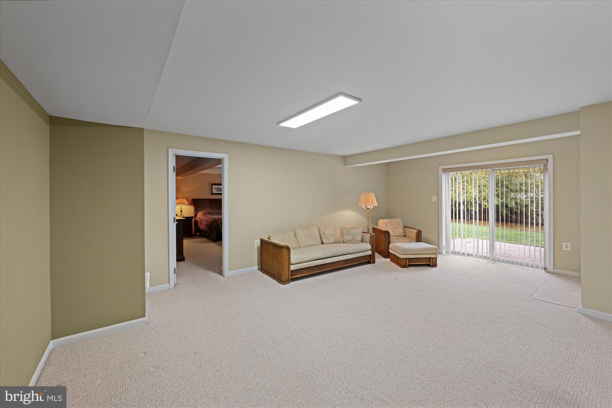 724 GODFREY COURT SE