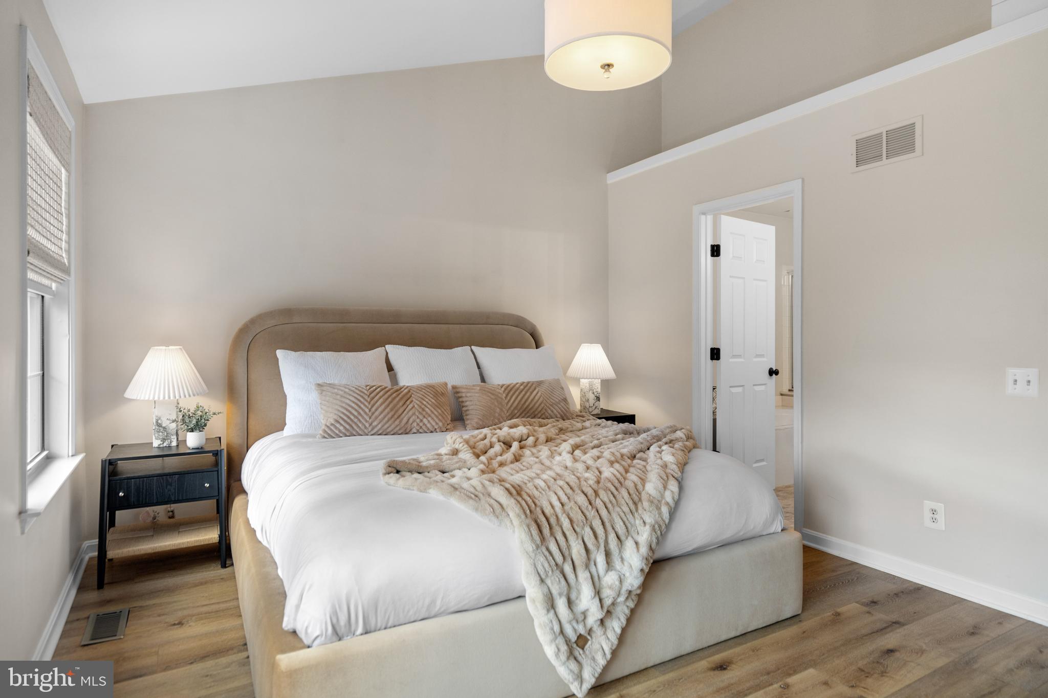 47593 SANDBANK SQUARE