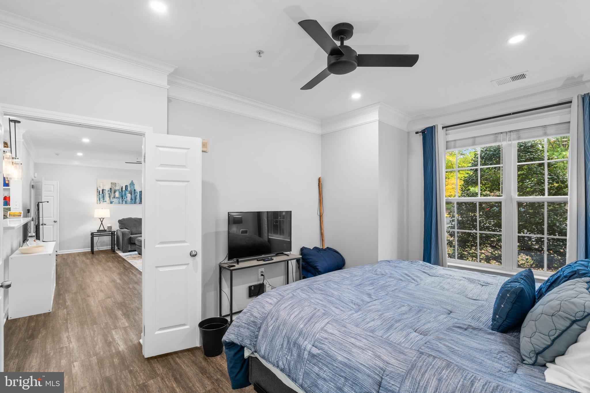 501 SUNSET VIEW TERRACE SE 101