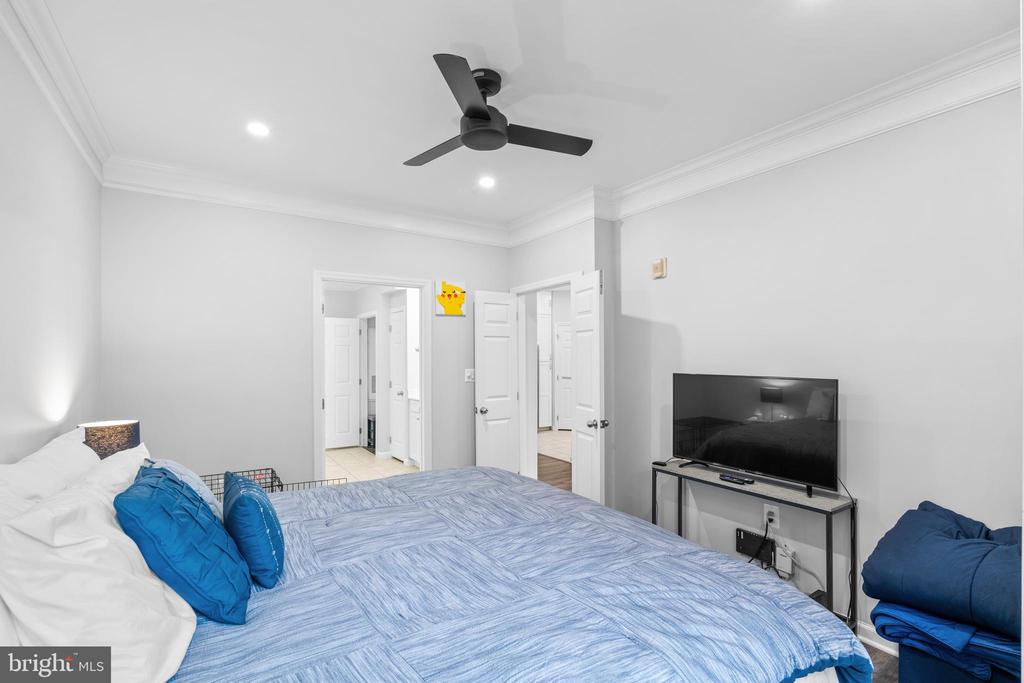 501 SUNSET VIEW TERRACE SE 101