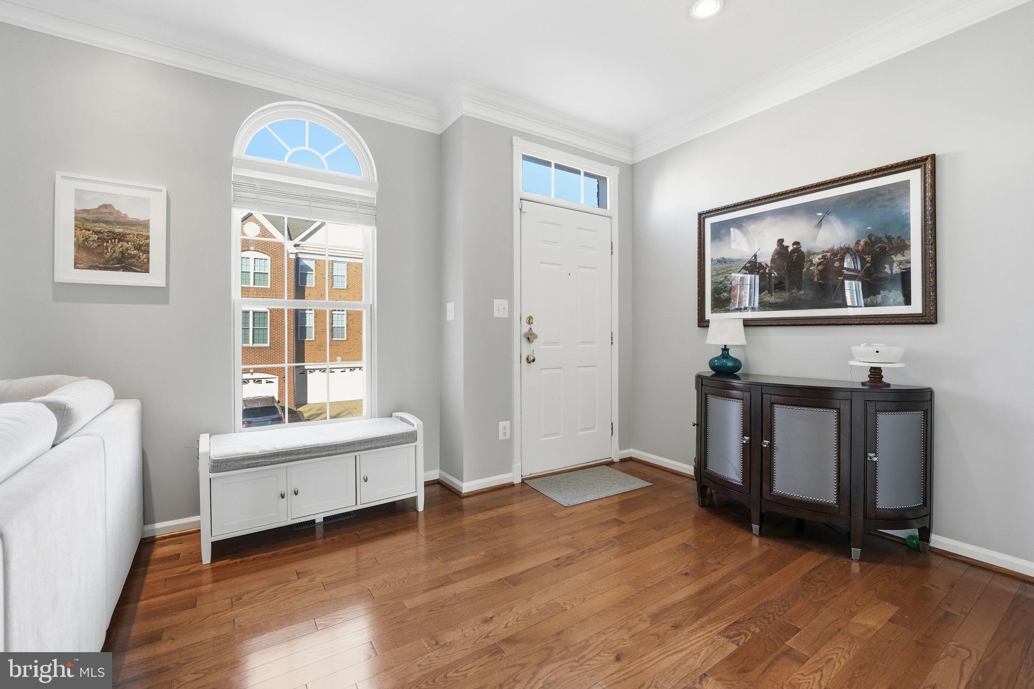 21480 TROWBRIDGE SQUARE