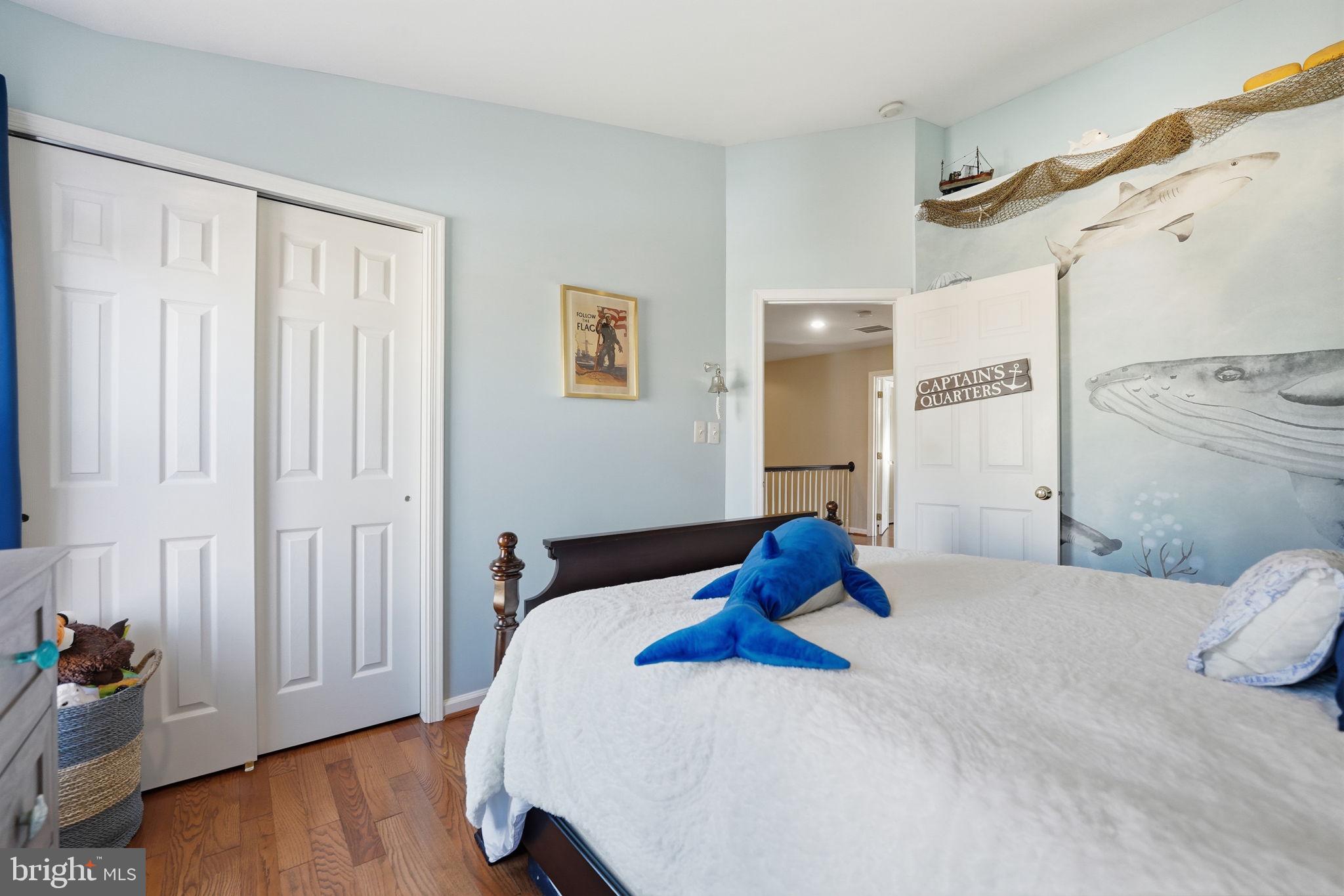 21480 TROWBRIDGE SQUARE