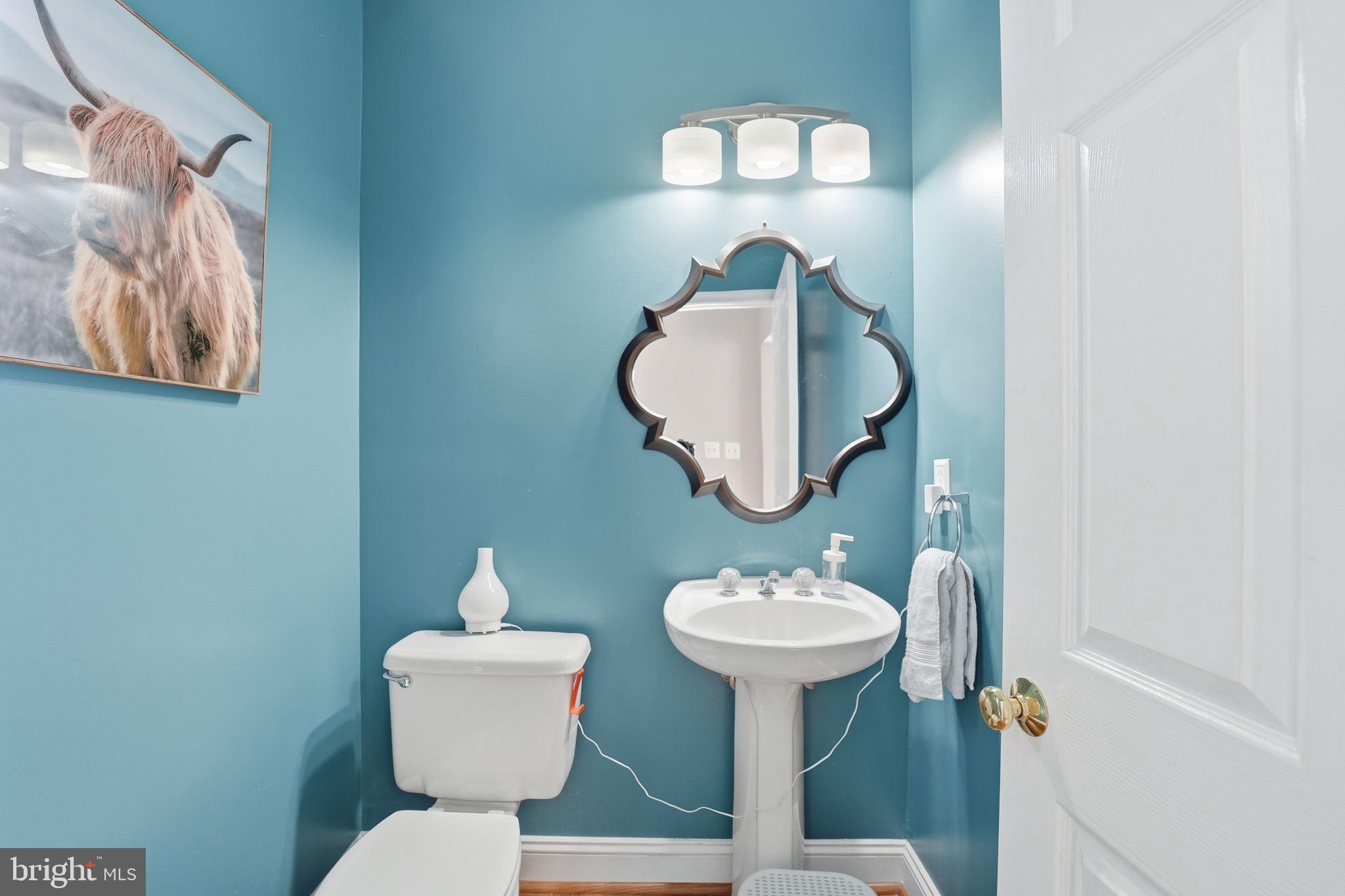 21480 TROWBRIDGE SQUARE