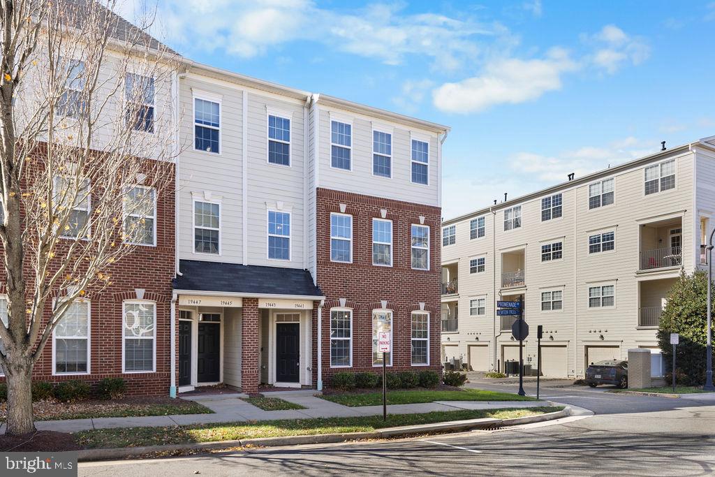 19441 PROMENADE DRIVE