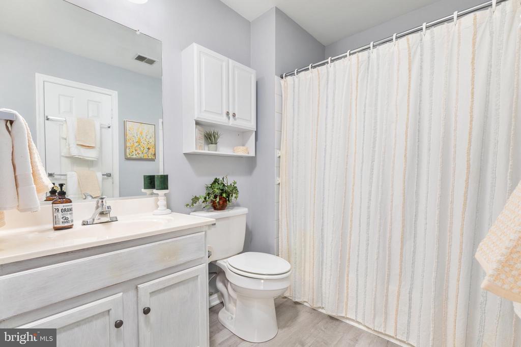 673 CONSTELLATION SQUARE B SE B