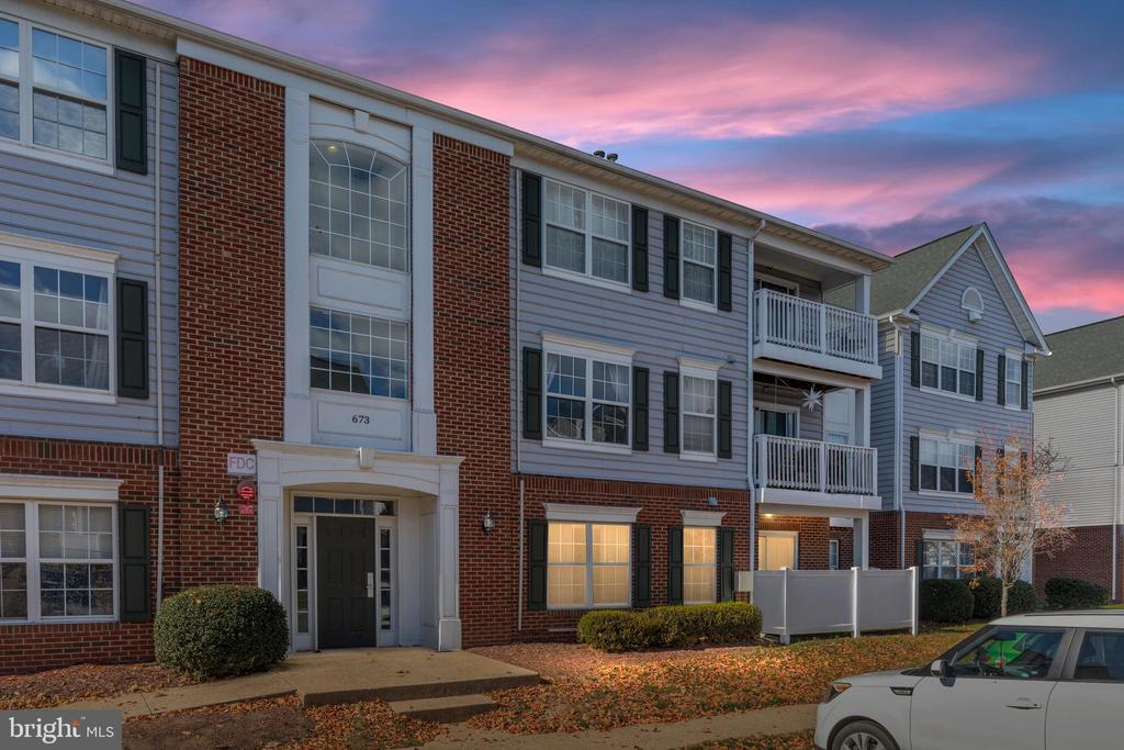 673 CONSTELLATION SQUARE B SE B