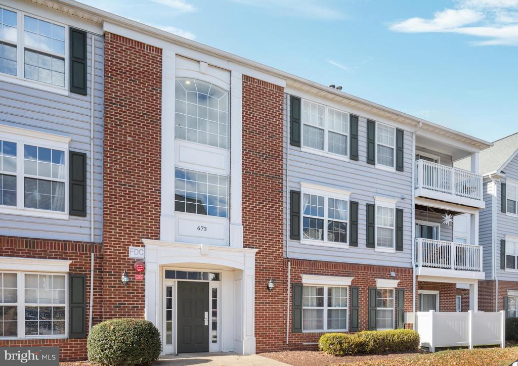 673 CONSTELLATION SQUARE B SE B