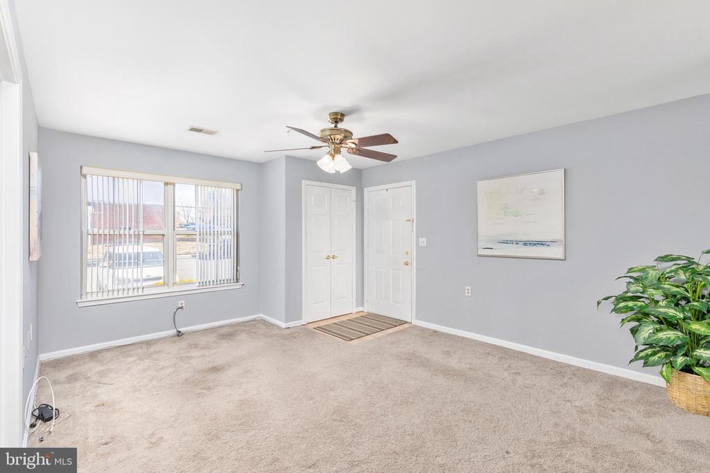673 CONSTELLATION SQUARE B SE B